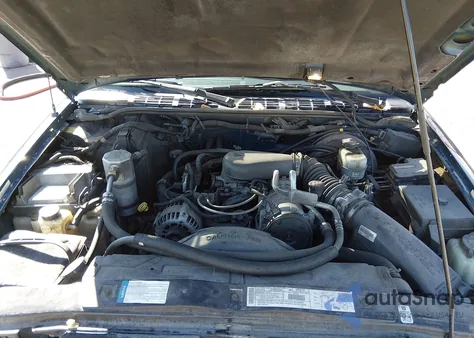 2001 Chevrolet Blazer Ls z USA, uszkodzony, nr VIN 1GNCT18W31K134971